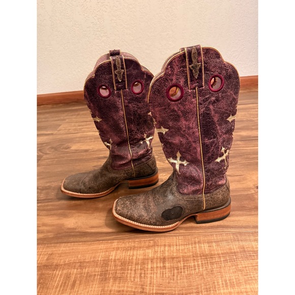 Ariat Shoes - Womens Square Toe Ariat Boots